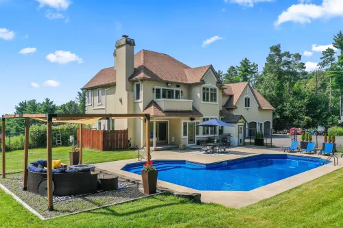 Secluded Lux Mansion Pool Home with Amazing Views