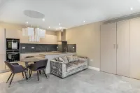 Apartment - Sleeps 2 & Free Parking