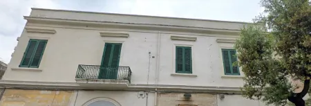 Vittoria Luxury House Отели рядом с достопримечательностью «Porta Napoli»