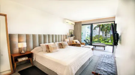 Aria Ocean View Condo 206 by Kivoya