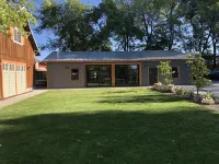 Eastside Guesthouse and Bivy - Bergblick