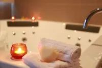 Blue Summit Cottages - Hot Tub