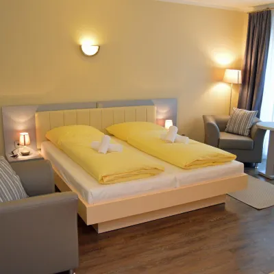Hotel Jeta Hotels near Harburg