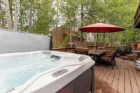 Private get away Spacious, sleeps 18 ..large game room