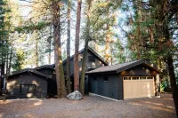 Ponderosa Park Lake House -- Private dock and beach!