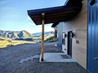 Experience the mountains in modern luxury with views of the Salmon River