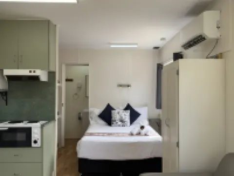 Hay Caravan Park Hotels in Hay