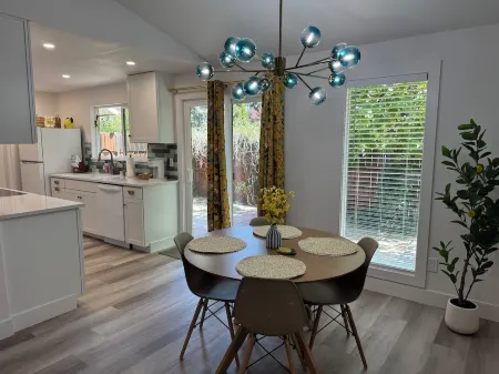 - The Lemon Drop - only 2 minutes to historic downtown Eagle!