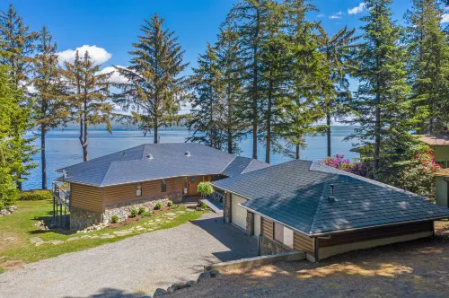 Panoramic Views and Tranquil Nature Escape - Serene Lodge Retreat