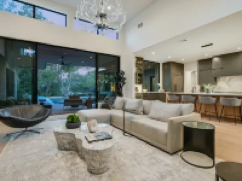 Gourmet Kitchen and Barrel Sauna - Stunning Executive Retreat