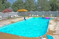 Private Pool and Outdoor Patio Escape - Charming Cozy Retreat Hotels in Marblehead