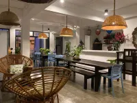 Backdoor Villa Hotels in Baler
