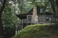 Private Porch with Hot Tub and Nature Views - Spacious Tranquil Retreat Hotels in Wilkes County