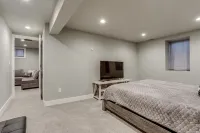 Projector, Foosball, Fenced Yard - Spacious Charming Retreat Hotels in Broomfield