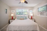 Coastal Charm Hideaway - Free Bikes, Beach Access Hotels in Sanibel