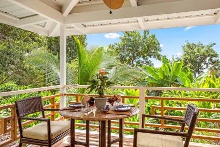 Wrap-Around Lanai with Ocean and Garden Views - Charming Coastal Retreat