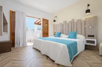 AzuLine Apartamentos Can Sanso Hotels near Santa Eulalia Port