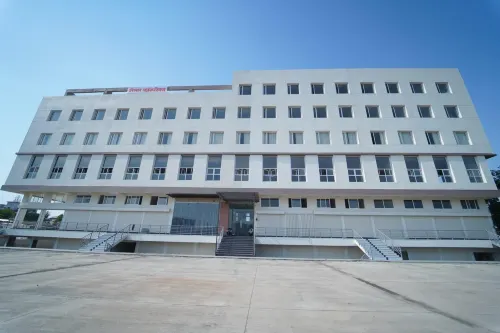 ZiP By Spree Hotels Pandharpur فنادق في Pandharpur