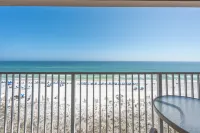 Stunning Beach Views and Pool Access - Luxurious Gulf-Front Oasis