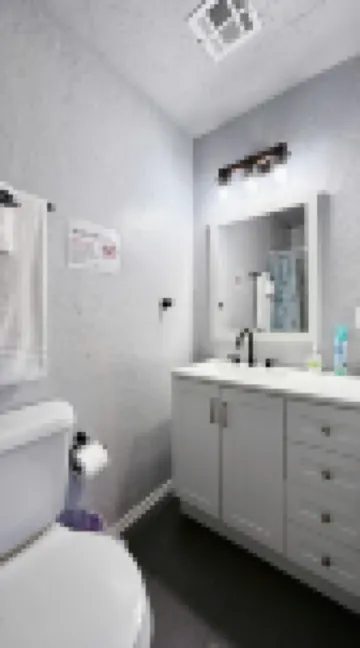 Charming Studio with Kitchenette and Workspace - Cozy Urban Retreat