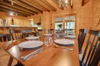 Hot Tub, Game Room and Spacious Yard - Cozy Charming Retreat