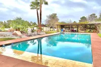 Private Massive Pool Home, Tennis Court, Basketball Court, and Game Room! - Villas