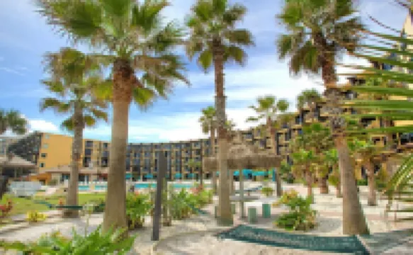NEW Ocean Front King Bed Studio in Daytona Beach