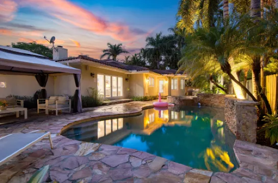 Luxurious Pool and Hot Tub Oasis - Elegant Coastal Escape