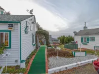 Tranquil Ocean View Escape - Disinfection, WiFi, Grill Hotels in Otter Rock