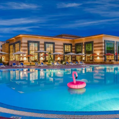منتجع اورا سيدى عبد الرحمن العلمين Hotels near Hacienda White - Palm Hills Developments