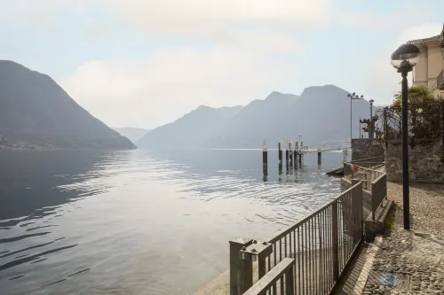 La Casa del Pescatore - by Myhomeincomo Hotels in Lezzeno