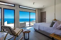 Amphitheatre Suites
