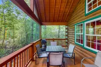Spacious Blue Ridge Mountain Cabin with  Deck & WiFi - Dogs OK Hotels in White County