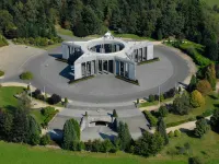 Chalet in Wibrin Near Achouffe Brewery Hotels in Houffalize