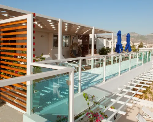 Scale Suites Hotels in Alimos