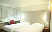 HOTEL INN DESIGN RESTO NOVO NANTES SAINTE LUCE 생트루스쉬르루르 호텔