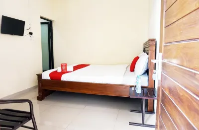 RedDoorz @ Jalan Kedawung Hotels in Lowokwaru