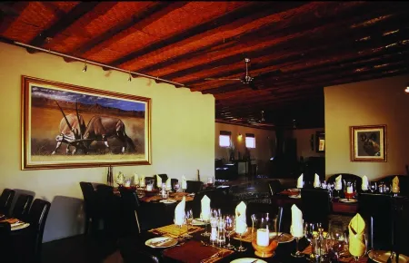 Zebra Kalahari Lodge Отели в г. Мариенталь