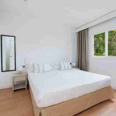 Apartamentos Ferrer Lime Playa de Alcudia Rooms