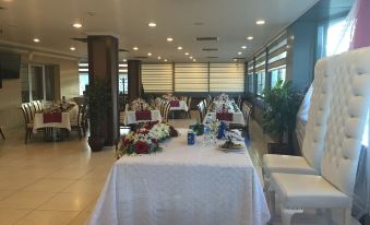 Grand Simay Hotel