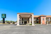 Quality Inn & Suites Hotels near Miller's Mud Mill