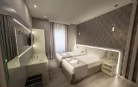 Holygold Suite Hotels near Castel del Monte