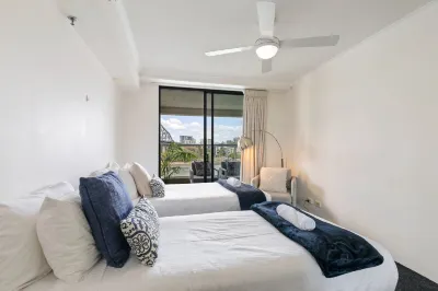 Aab Apartments Hotels near Wynnum Mangrove Boardwalk