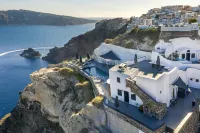 Pearl of Caldera Oia - Boutique Hotel by Pearl Hotel Collection Hotel in zona Oia Treasures Art Gallery