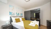 Apartments Adela I Hotels in Pag