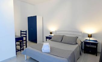 Lunar Santorini Hotel
