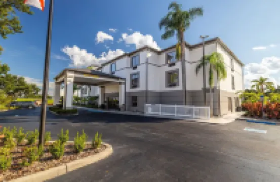 Clarion Pointe Lakeland I-4