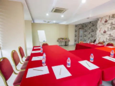 Arsen Hotel Hotels in Arsin