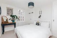 The Poppies - from 150 Per Night