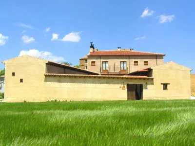 Hotel Rural Rincón de Doña Inés Museo Arte Sacro 주변 호텔